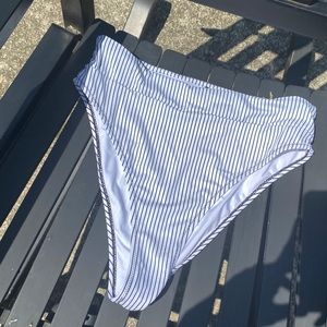 High  waisted v shaped bikini bottoms